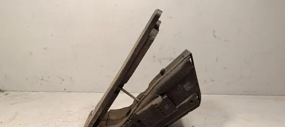 Mercedes-Benz E W213 Accelerator throttle pedal A2053000004