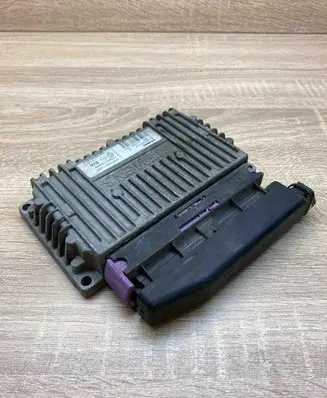 Renault Scenic I Engine control unit/module ECU HOM7700112928 S105280017A WithPlug