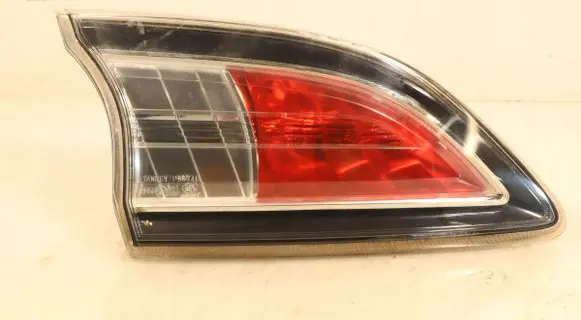 Mazda 3 II Rear/tail lights P8674L