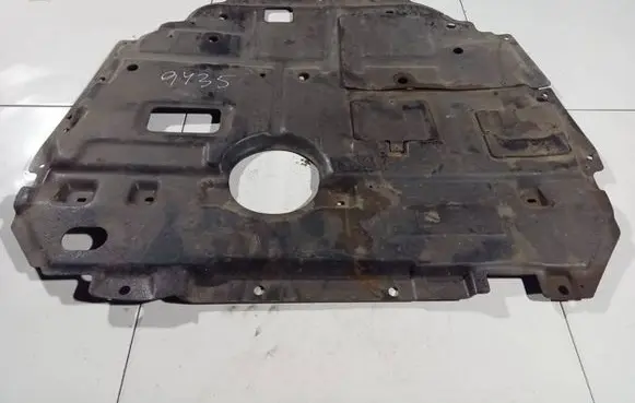 Toyota Corolla E140 E150 Engine splash shield/under tray