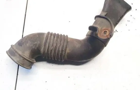 Suzuki Swift I Air intake hose/pipe