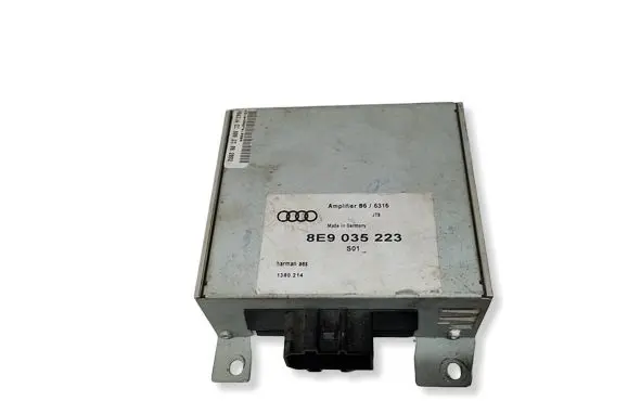 Audi A4 S4 B7 8E 8H Sound amplifier 8E9035223