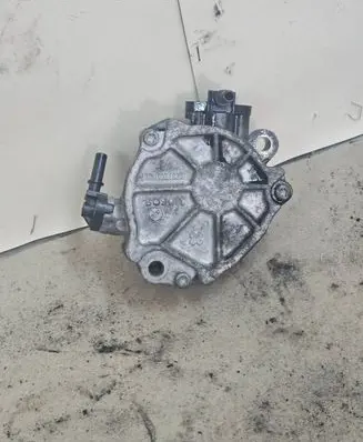Ford Grand C-MAX Vacuum pump 9804021880
