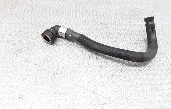 Volvo V70 Engine coolant pipe/hose