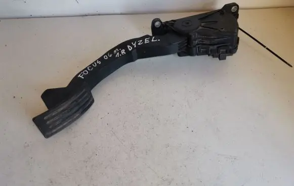 Ford Focus Accelerator throttle pedal 4M519F836BH