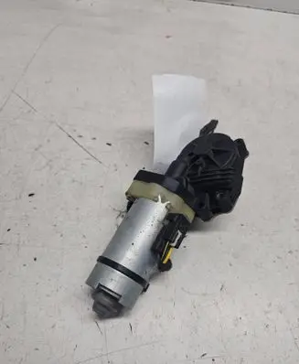 Volvo XC90 Seat adjustment motor 0130002526