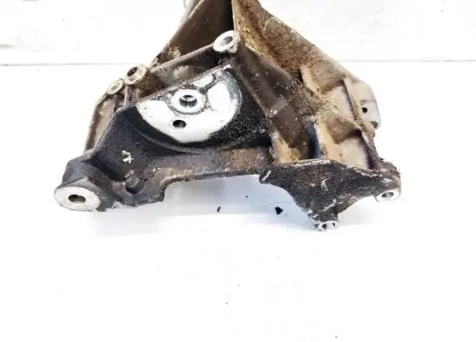 Citroen C5 Engine mounting bracket 9643834860
