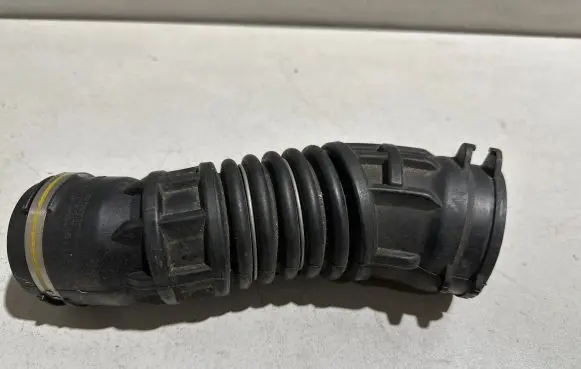 Maserati Ghibli Turbo system vacuum part 670038737