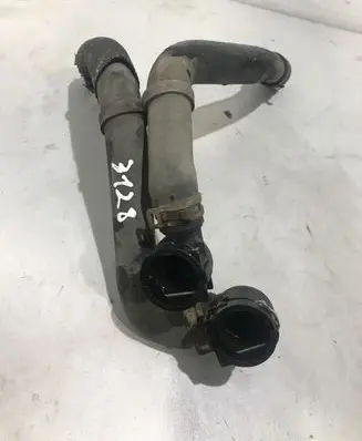 Volkswagen PASSAT B6 Engine coolant pipe/hose 1K0122291H 1K0122291J
