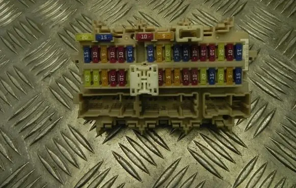 Nissan X-Trail T32 Fuse box set C34066E21 K955