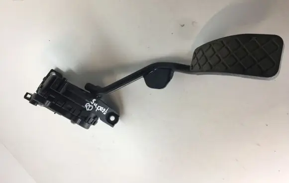 Skoda Superb B5 (3U) Accelerator throttle pedal 8E2721523C