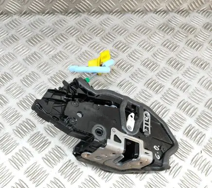BMW i4 Rear door lock 7445054
