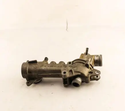 Mercedes-Benz C W203 Thermostat housing 1112030473