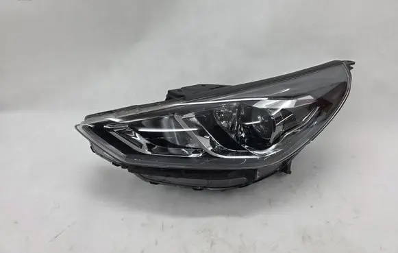 Hyundai i30 Headlight/headlamp 92101G4510