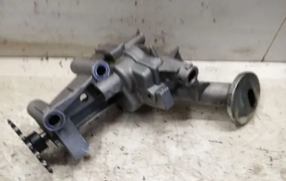 Renault Trafic II (X83) Oil pump 7700100894G7700112538G