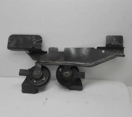 Audi Q7 4L Horn signal 4L0951223 4L0951221