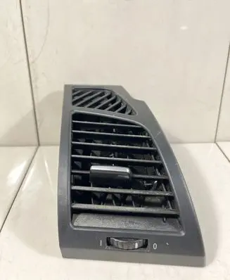 BMW 1 E81 E87 Dashboard side air vent grill/cover trim 7059188 5160 P01020449