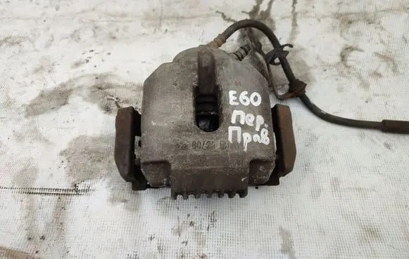 BMW 5 E60 E61 Front brake caliper 34216753680 34210153506