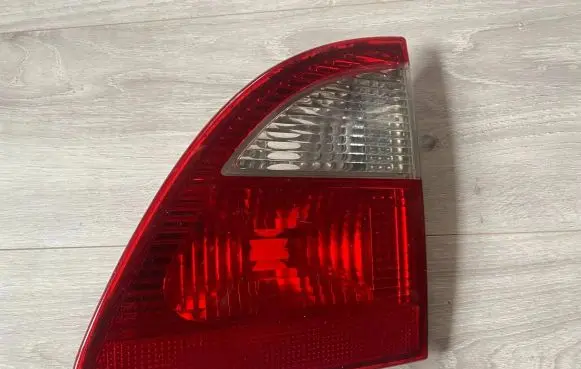 Ford Galaxy Tailgate rear/tail lights
