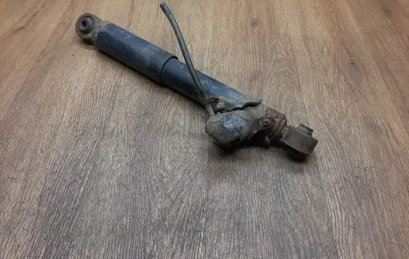 Lexus RX 450H Rear shock absorber/damper 4853048392