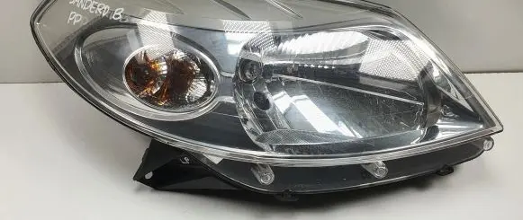 Dacia Sandero Headlight/headlamp 8200733877
