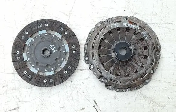 Peugeot 607 Clutch set kit 124025710