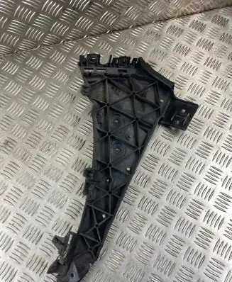 Audi Q7 4L Front bumper mounting bracket 4L0807284B