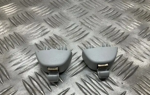 Sun visor clip/hook/bracket