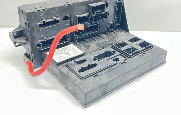 Mercedes-Benz E W211 Fuse module 2115454101