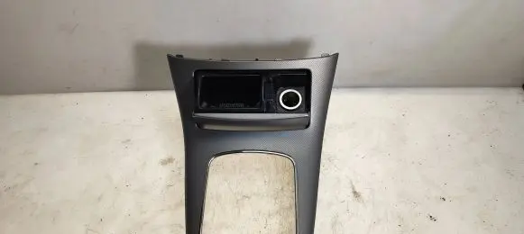 Toyota Avensis T250 Ashtray (front) 