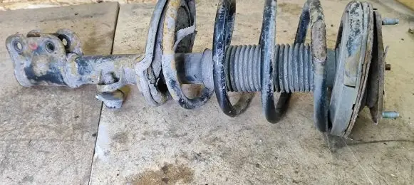 Hyundai Santa Fe Front shock absorber with coil spring
