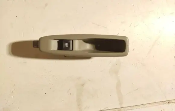 Renault Zoe Front door window switch trim 829614619R
