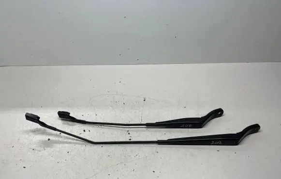 Peugeot 208 Front wiper blade arm 9673291980 9673292080