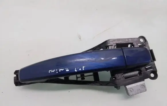 Opel Astra H Front door exterior handle