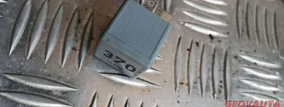 Audi A6 S6 C6 4F Other relay 8d0951253