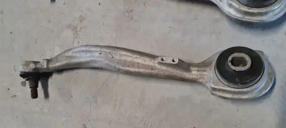 Mercedes-Benz C W204 Front control arm 20421