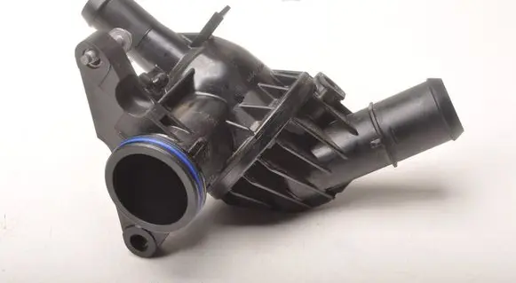 Ford Ranger IV Thermostat housing KK3Q-9K478-CA