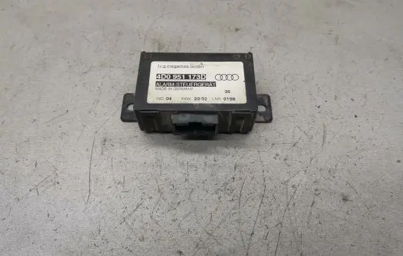 Audi A6 S6 C5 4B Alarm control unit/module 4D0951173D