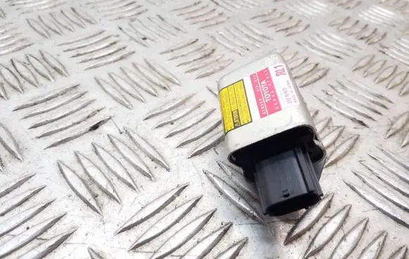 Toyota Prius (XW20) Airbag deployment crash/impact sensor 8986047040