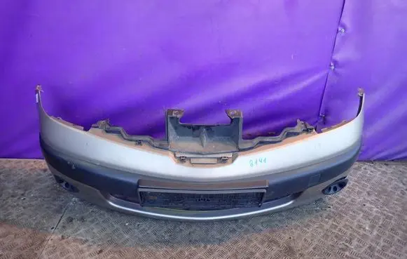 Nissan Note (E11) Front bumper