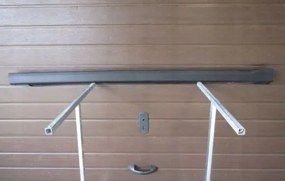 KIA Sorento Front sill (body part) 
