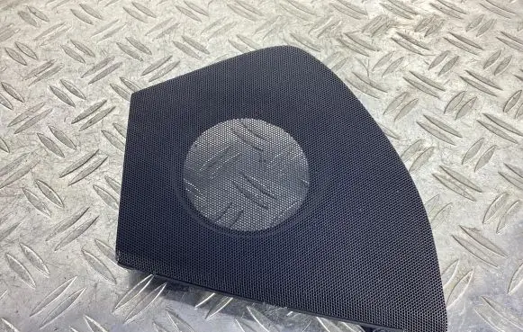 Side speaker trim/cover