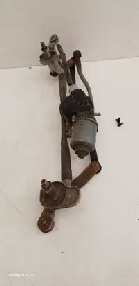 Mazda 5 Front wiper linkage and motor 1593000600
