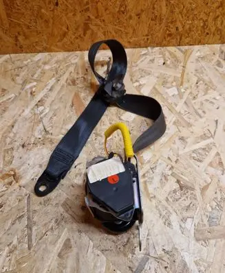 KIA Ceed Front seatbelt 888101H000