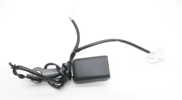 Nissan Leaf II (ZE1) Front seatbelt buckle 6156702A