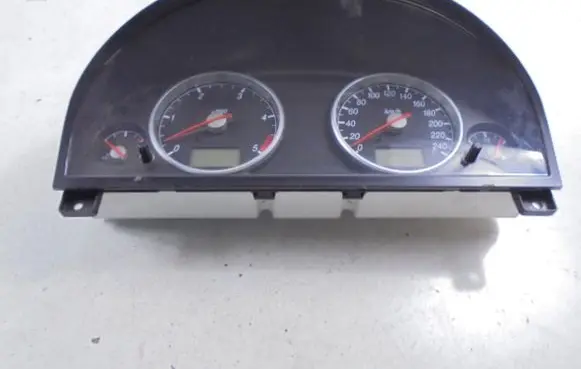 Ford Mondeo Mk III Speedometer (instrument cluster) 1S7F10849GE
