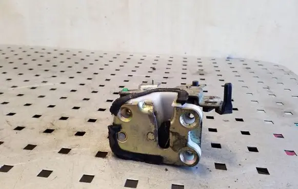 Opel Frontera A Rear door lock
