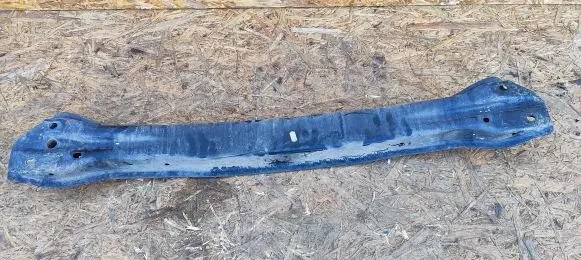Front bumper foam support bar