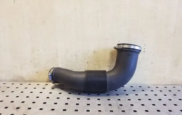 Audi Q7 4L Air intake duct part 4L0129628E