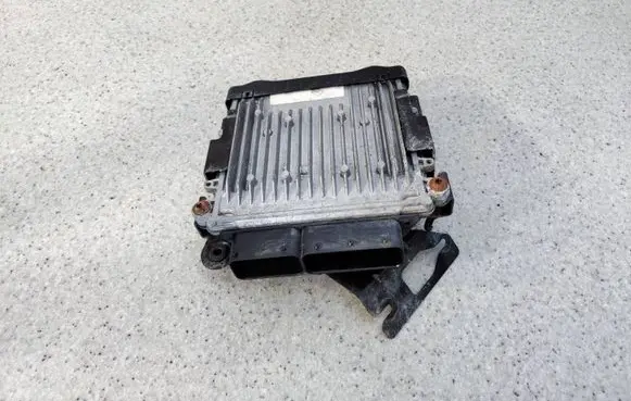 Mercedes-Benz E C207 W207 Engine control unit/module A6429002900